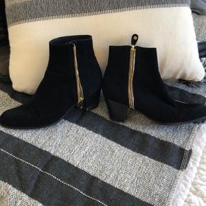 Stuart Weitzman black bootie size 10